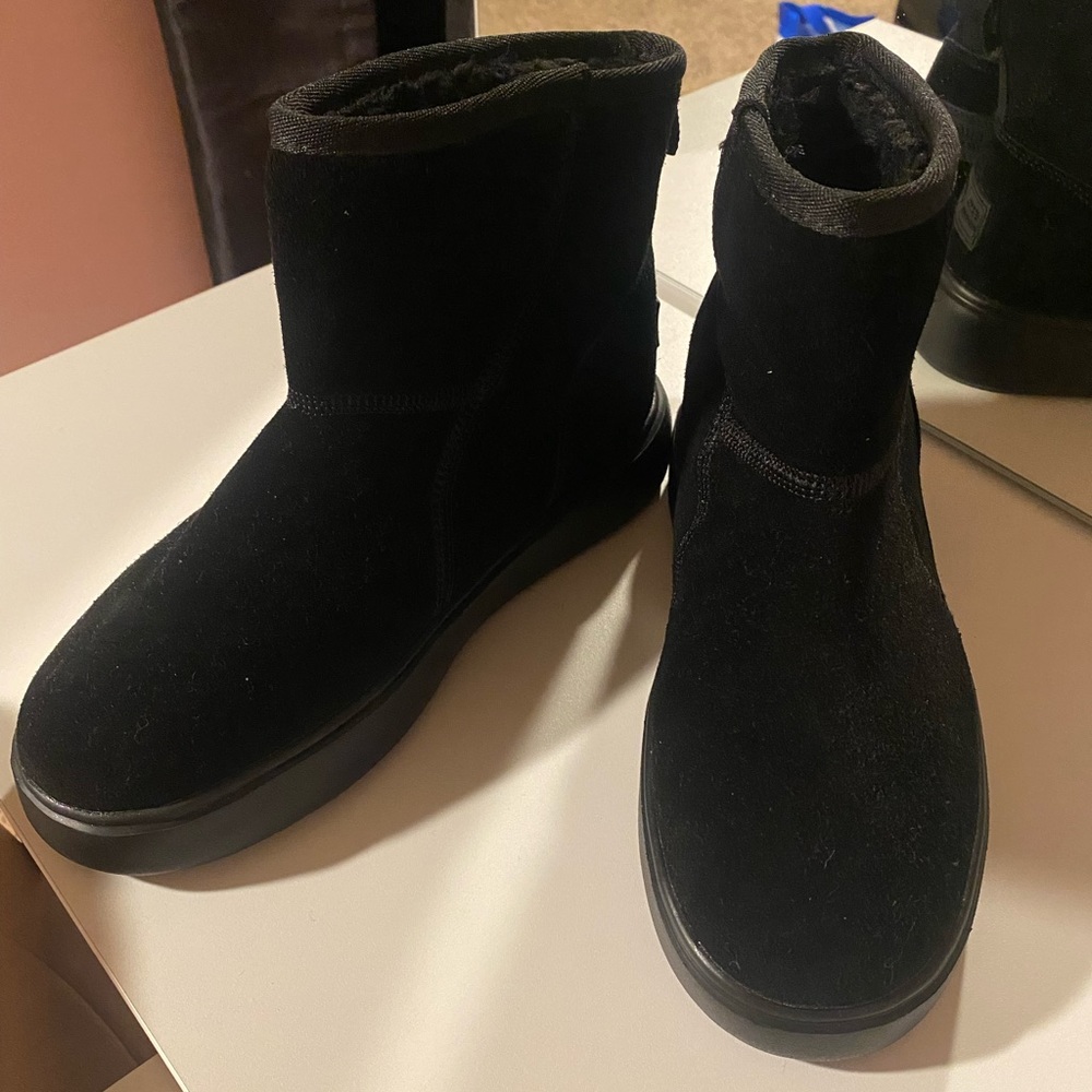 Black boots